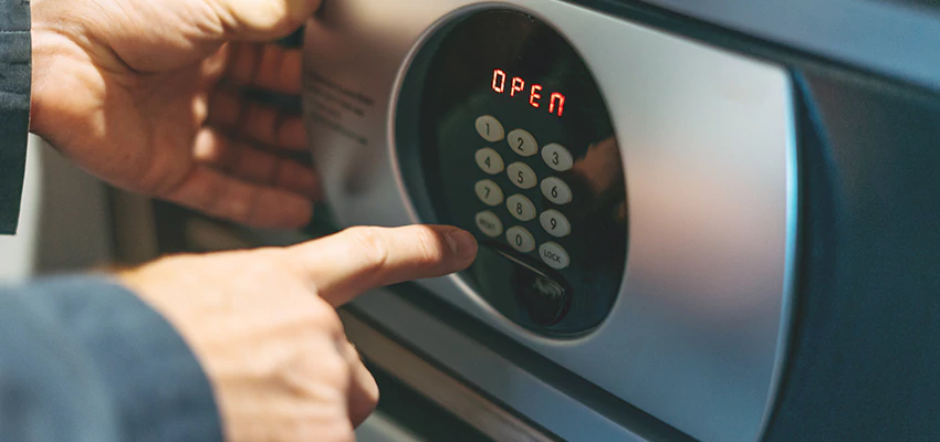 Cash Safe Openers in Sarasota, Florida