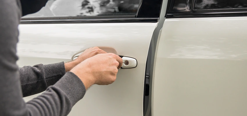 Unlock Car Door Service in Sarasota, FL